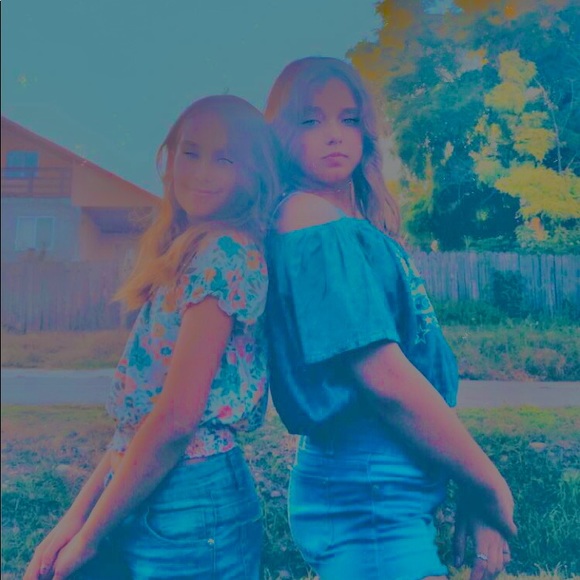 Meet your Posher, Tess - Picture 2 of 2